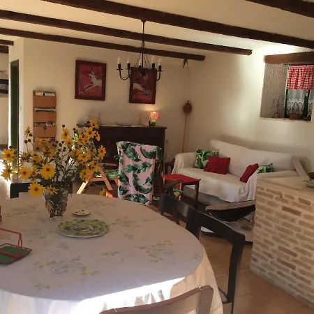 In Istria Near Stunning Beaches Holiday home *